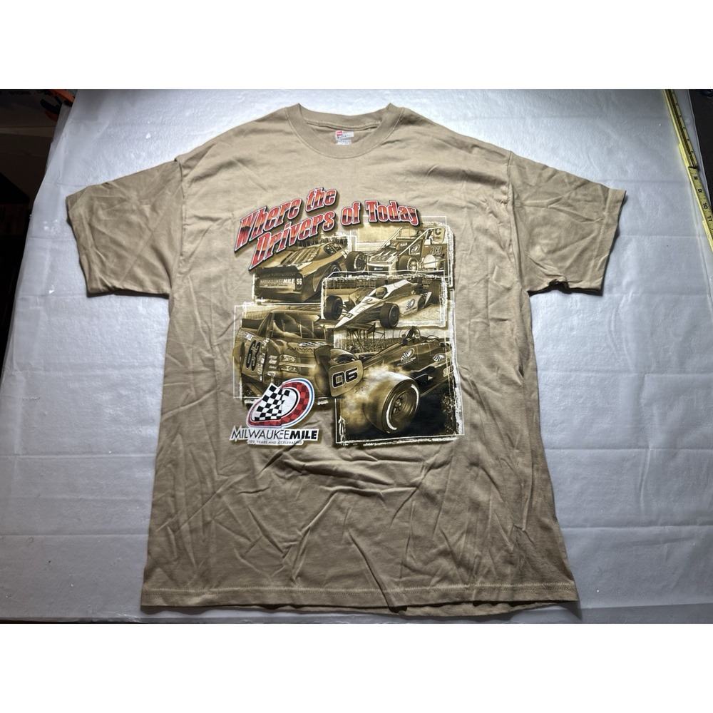 Milwaukee Mile Racing T Shirt Men XL Drivers Legends Motorsports Graphic Tee